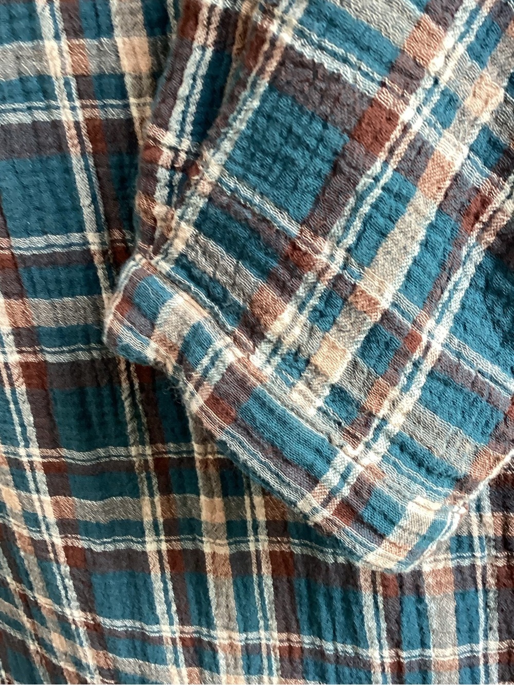 Garnet Hill Crinkle Gauze Popover Pintuck Plaid Button-Neck Tunic in Teal & Navy - Picture 8 of 11